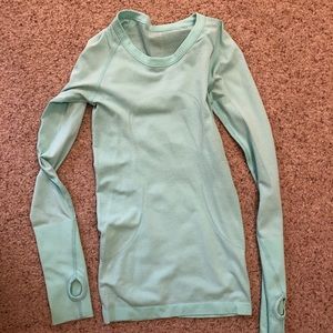 Lululemon swiftly tech long sleeve crew
